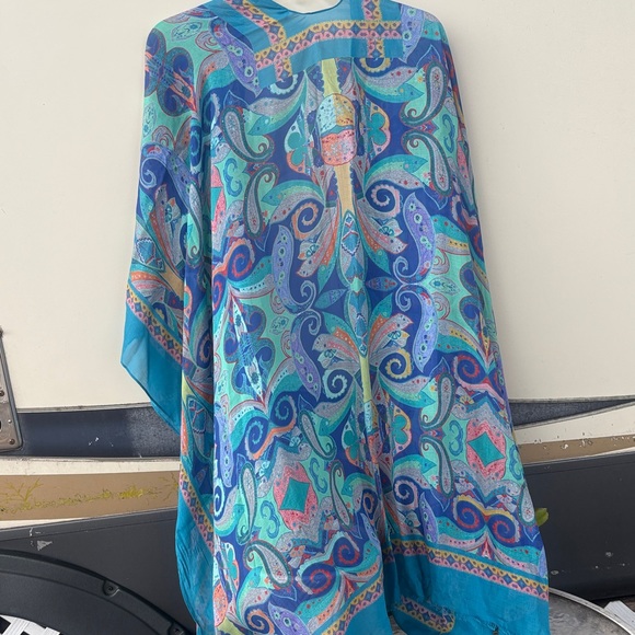 Colorful Paisley Kimono - Picture 5 of 7
